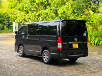Toyota KDH Super GL 2015 Van for sale Gampaha