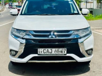 Mitsubishi Outlander 2016 Car for sale Gampaha