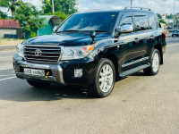 Toyota Land Cruiser Sahara 200 2011 SUV for sale Gampaha
