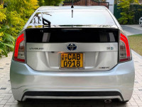 Toyota Prius S Grade 2011 Car for sale Kalutara