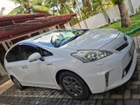 Toyota Prius 2013 Car for sale Katunayake