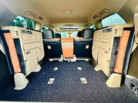 Toyota Land Cruiser 200 2011 SUV for sale Gampaha