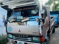 Mitsubishi Canter 1985 Lorry for sale Galle