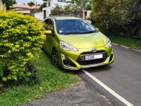 Toyota Aqua 2015 Car for sale Maharagama