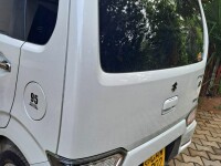 Suzuki Wagon R 2017 Car for sale Poddala